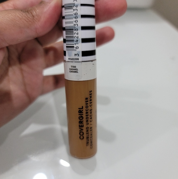 COVERGIRL Other - 5$25 covergirl concealer caramel